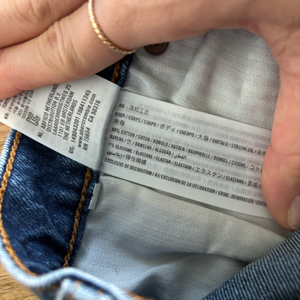 A&F High Rise Mom Shorts - Picture 9 of 9
